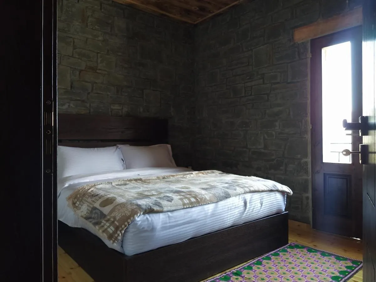 Chri Chri Guesthouse Përmet