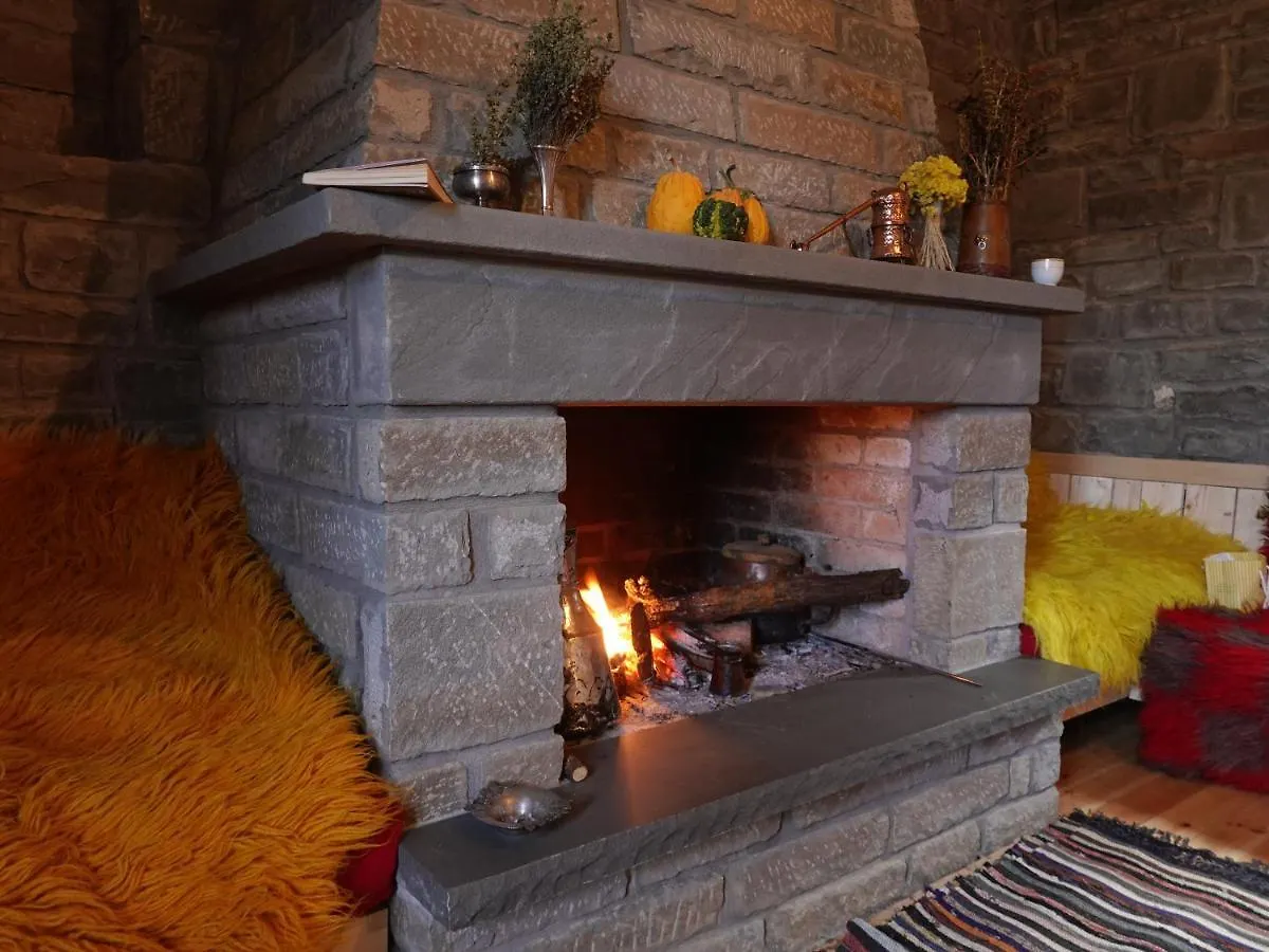 Pensión Chri Chri Guesthouse Përmet