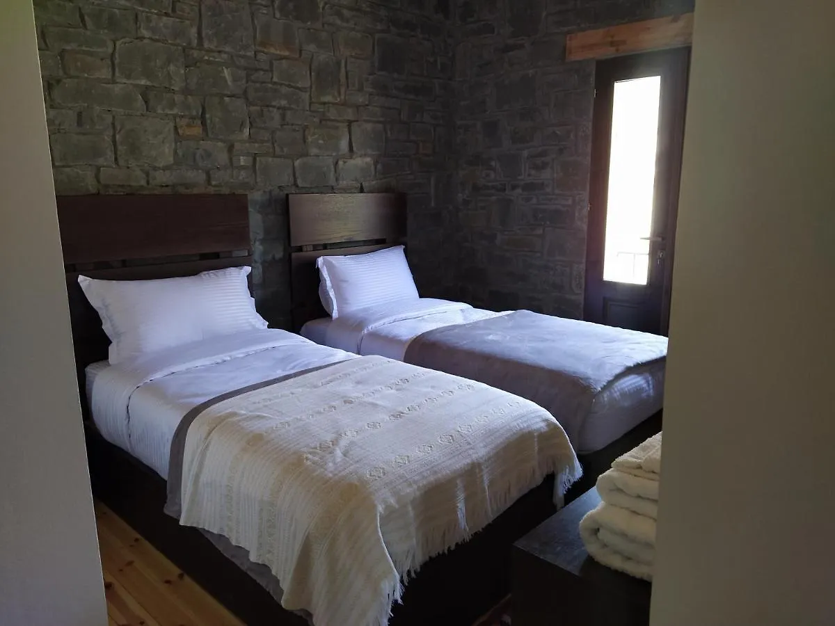 Chri Chri Guesthouse Përmet Pensión